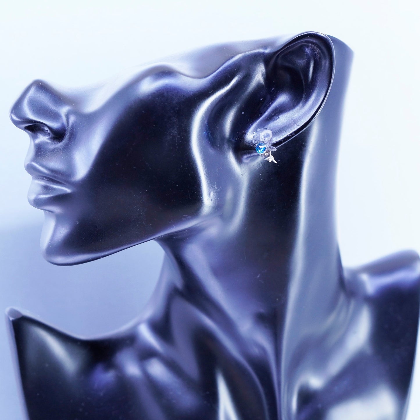 3mm, Vintage Sterling 925 silver earrings, studs with blue cz inlay