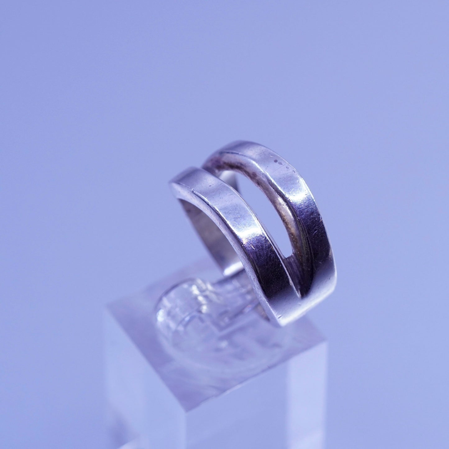Size 7.5, vintage southwestern Mexico Sterling 925 silver ring, band