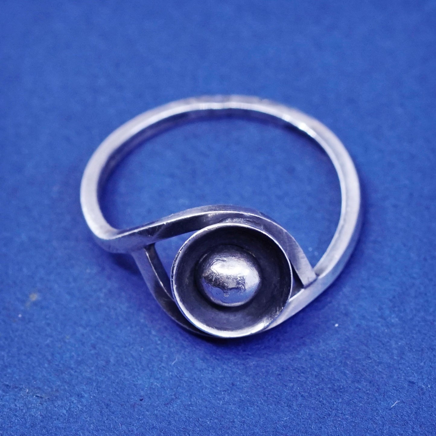 Size 3.5, vintage israel sterling 925 silver handmade ring, 925 modern flower