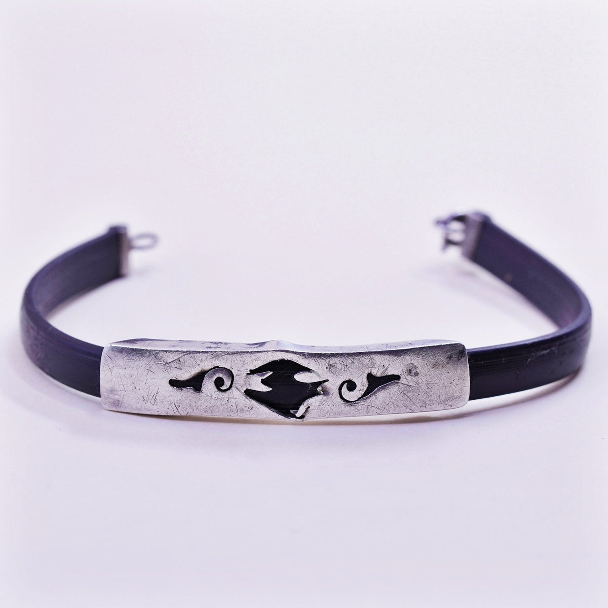 7.5”, Vintage black rubber chain with sterling 925 silver bar