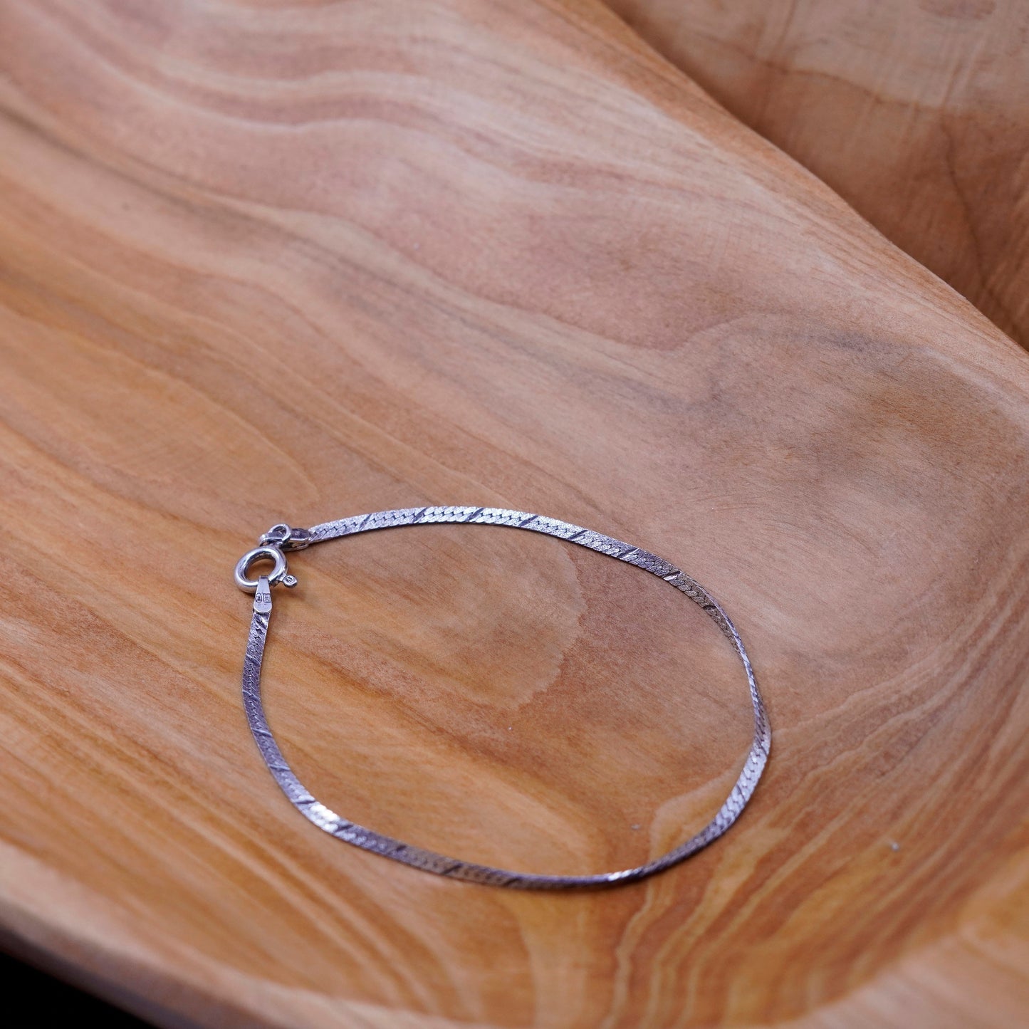 7”, 2mm, Vintage Sterling silver textured herringbone bracelet, Italy 925 chain