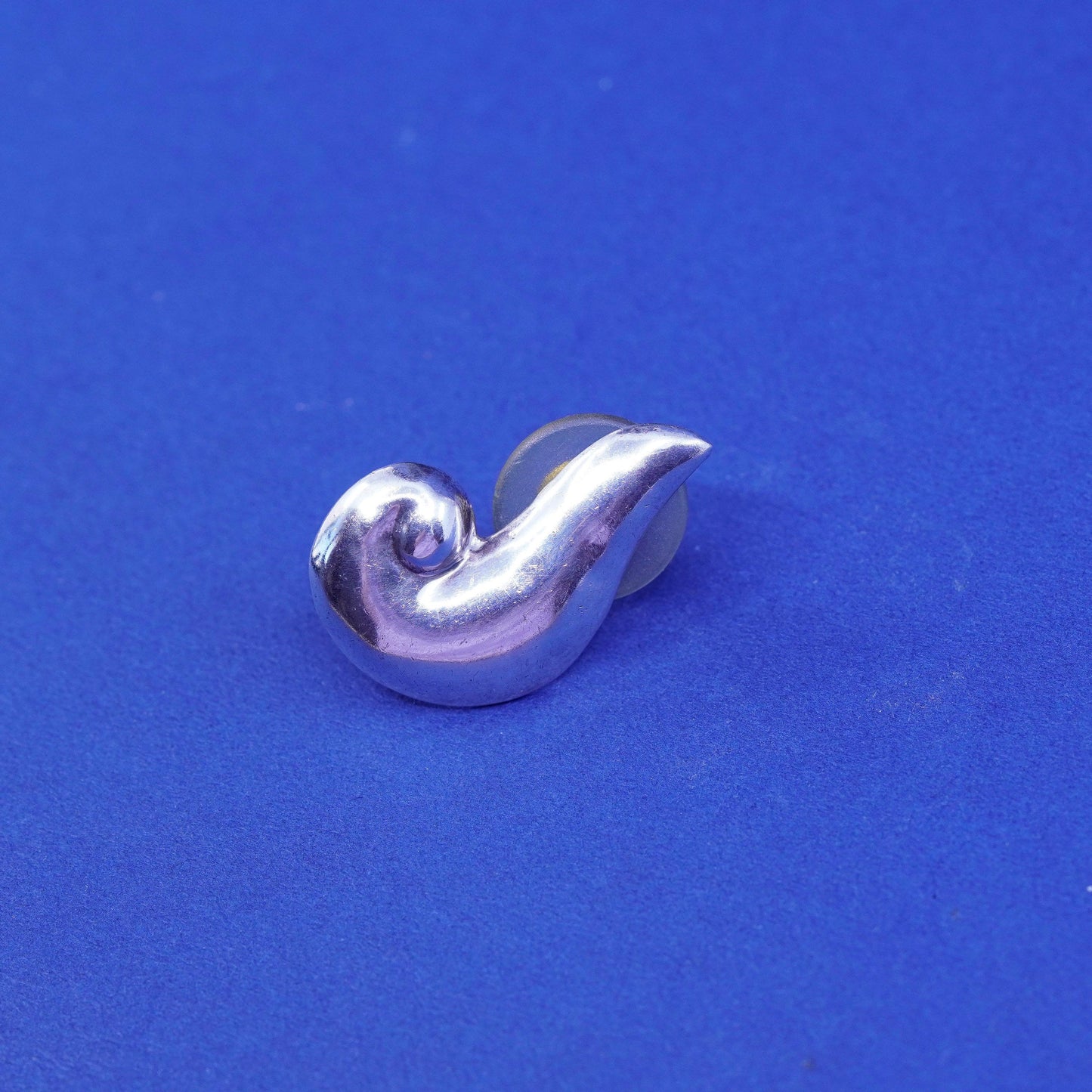 Vintage Sterling silver handmade earrings, Mexico 925 swirly studs