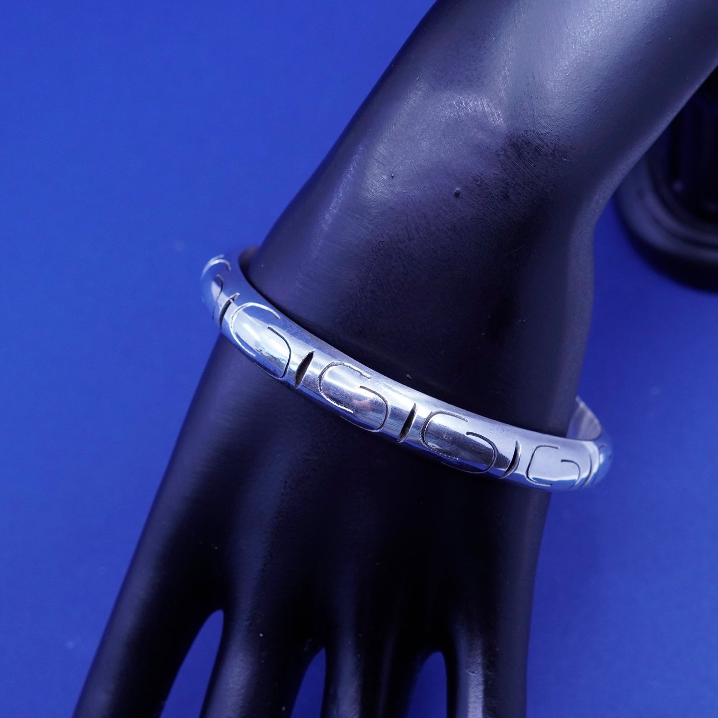 8.25”, vintage Taxco sterling silver handmade bracelet, 925 textured bangle