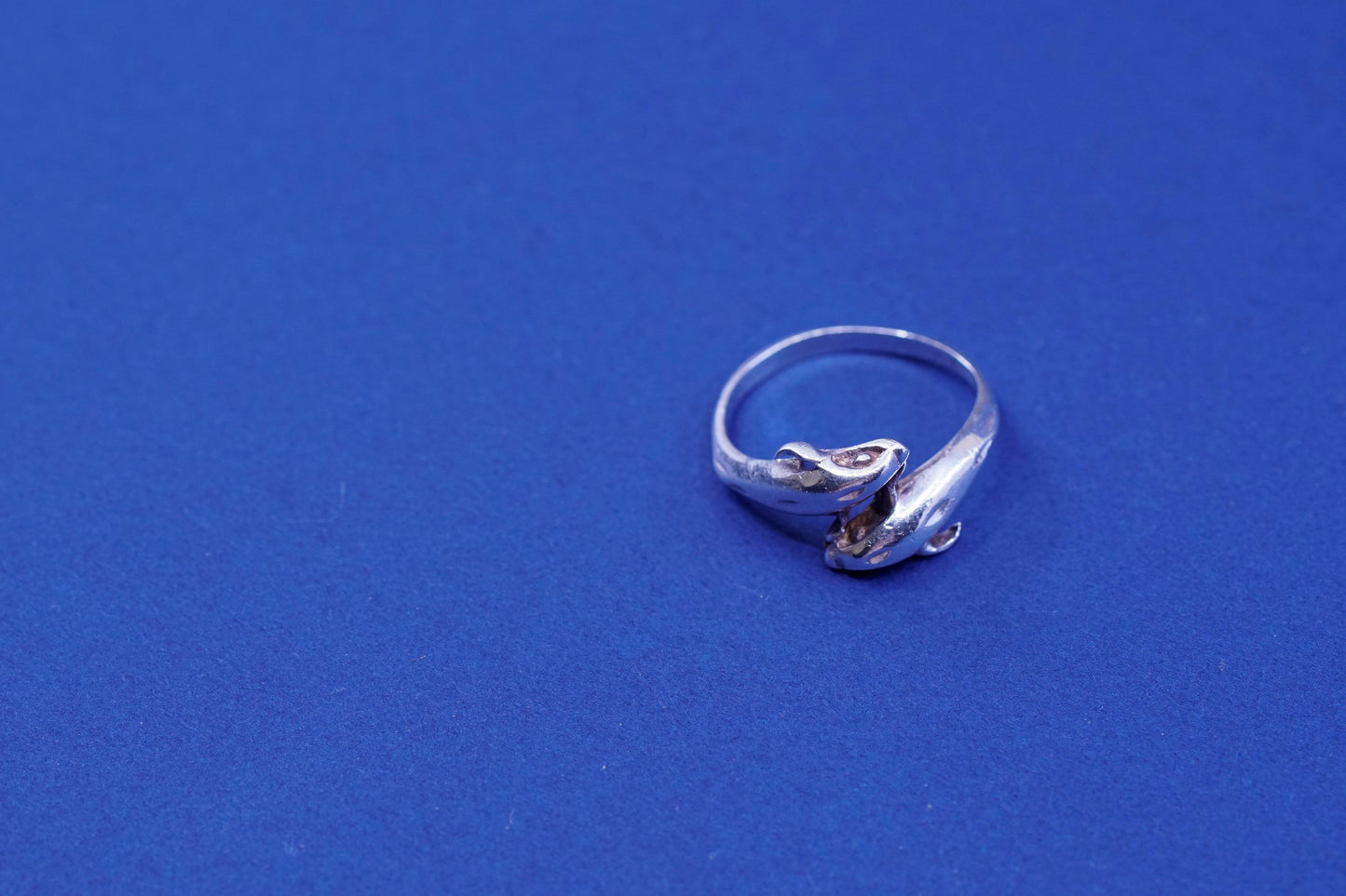 Size 7, vintage sterling silver handmade ring, 925 dolphin wrap band