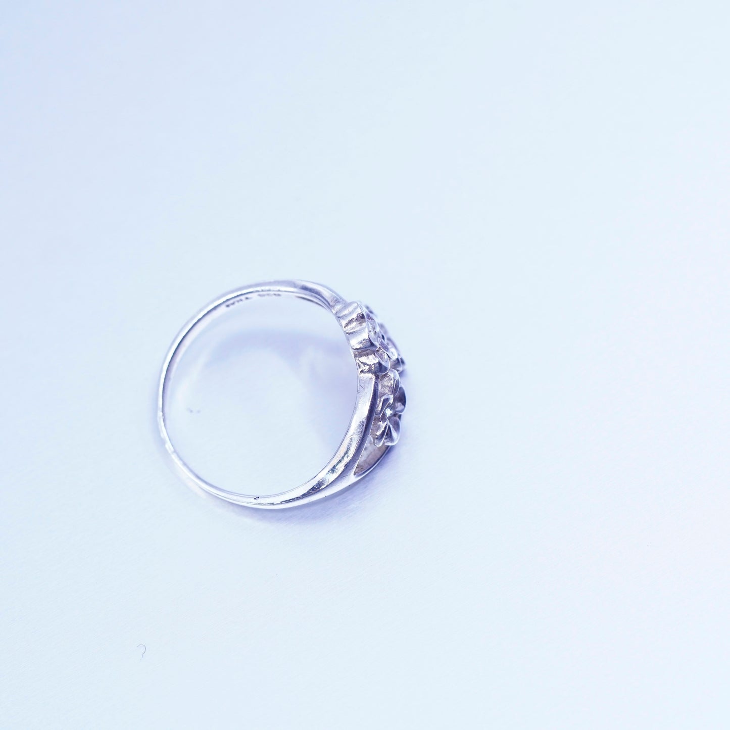sz 8, southwestern Sterling 925 silver handmade ring, cluster flower band Cz