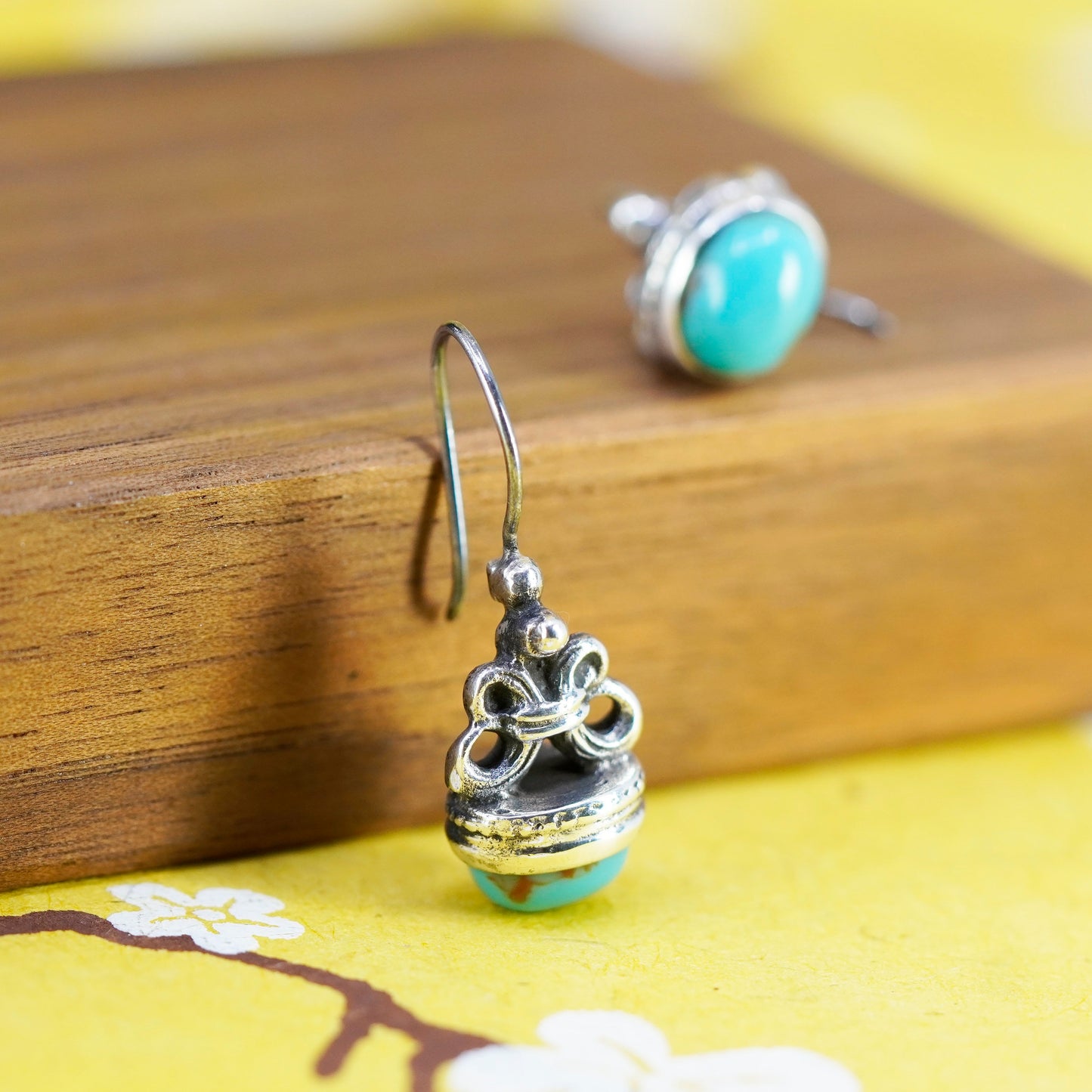 Vintage Native American Sterling 925 silver handmade ribbon earrings turquoise