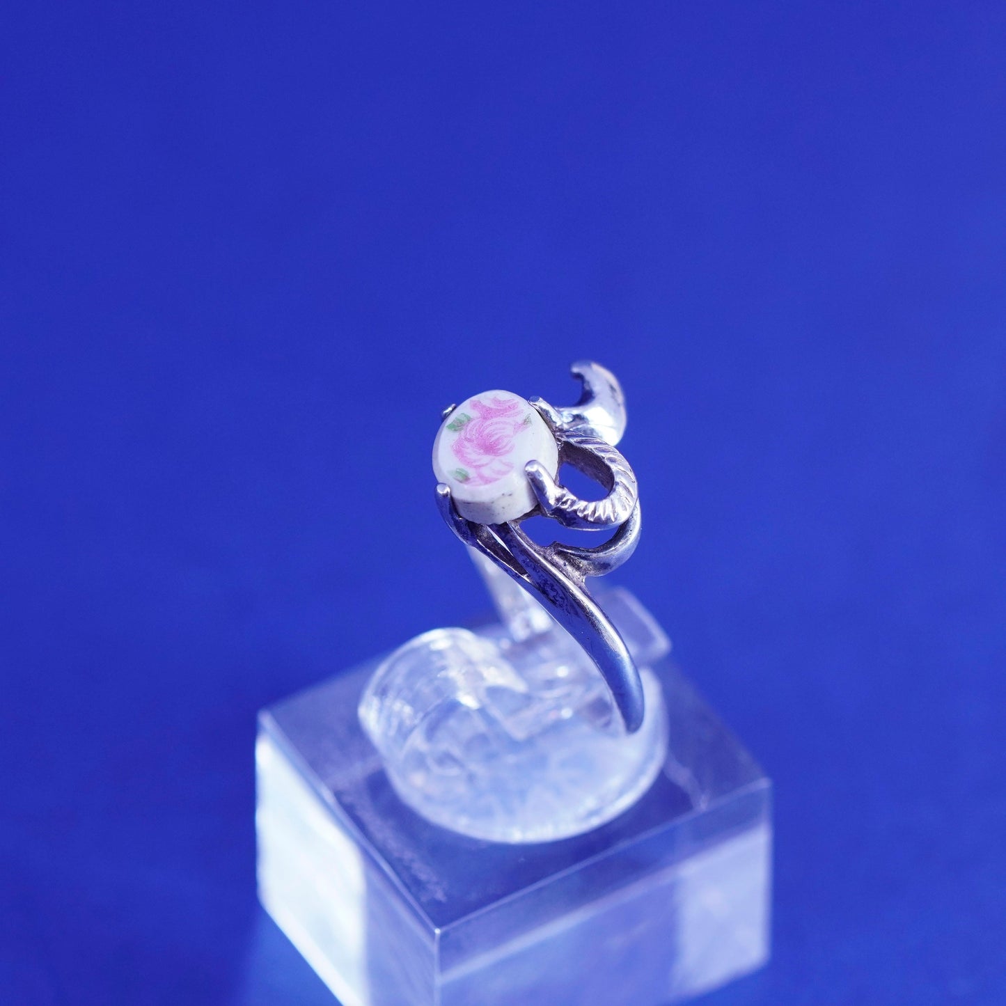 Size 5, vintage Sterling silver handmade ring, 925 band with flower ceramics
