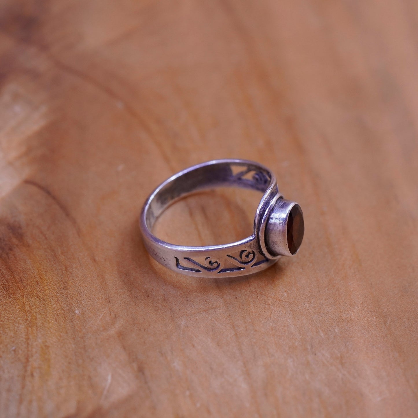 Size 5.5, size adjustable. vintage Sterling 925 silver ring with oval ruby