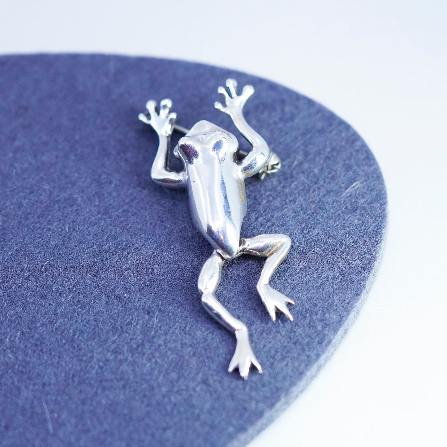 Vintage Sterling 925 Silver handmade frog Brooch pin