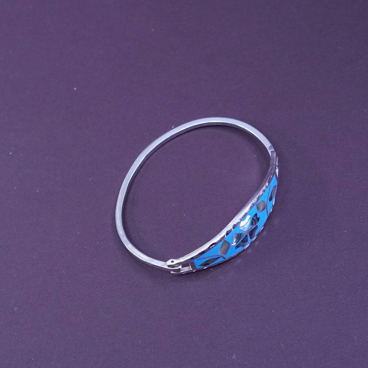 6.5”, silver bracelet, Mexico alpaca hinged ribbed bangle enamel abalone flower