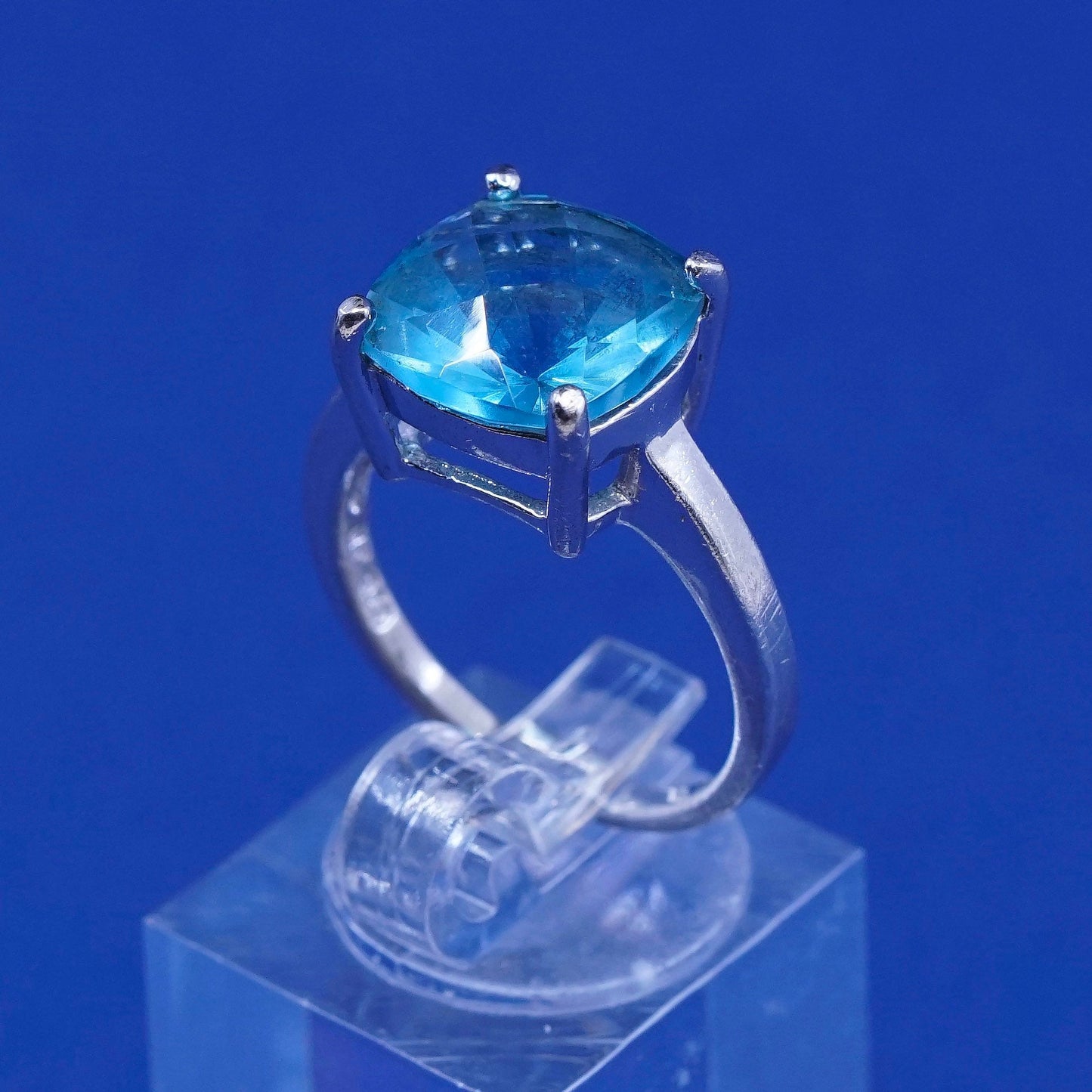 Size 7.25, vintage sterling 925 silver handmade ring with topaz