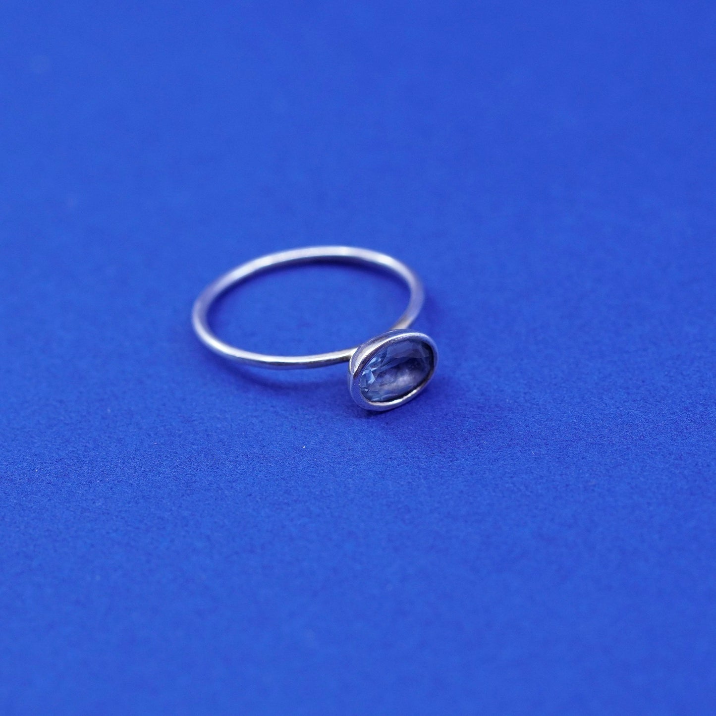 Size 6, vtg Sterling silver handmade ring, 925 stackable ring with blue topaz