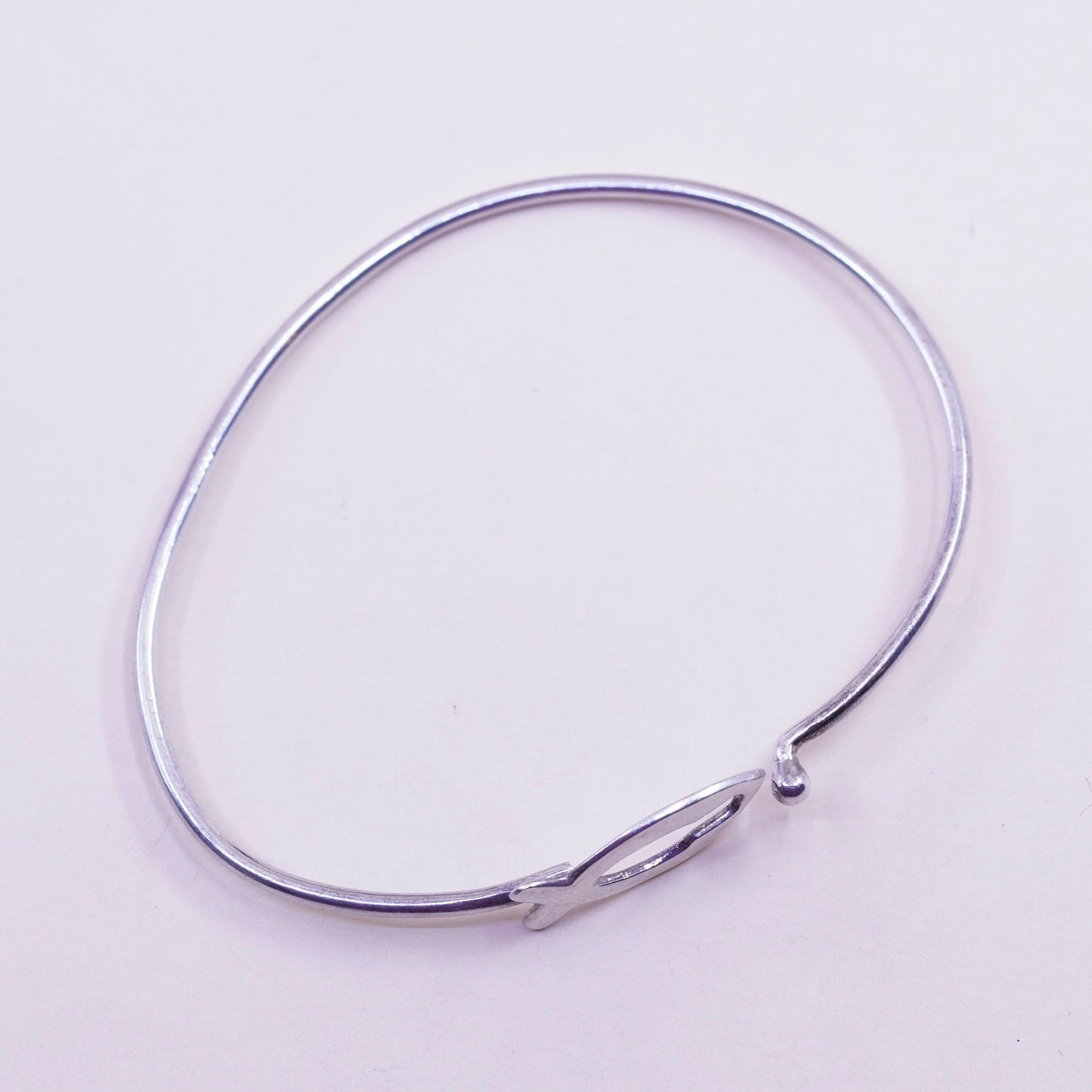 7.5”, Vintage sterling silver handmade bracelet, 925 bangle with fish hinged