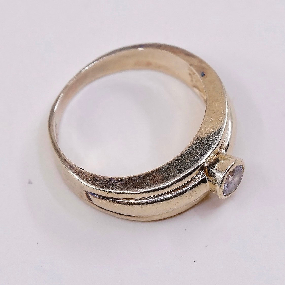 sz 4, 3.4g vtg 14K engagement ring, real yellow gold band w/ crystal