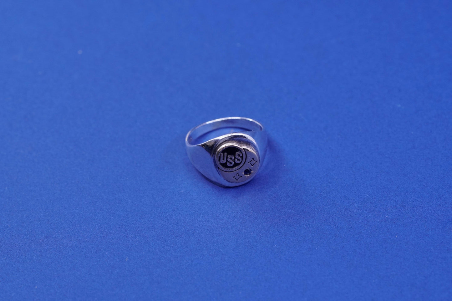 Size 8.75, vtg two tone sterling silver ring, 925 band with copper embossed USS