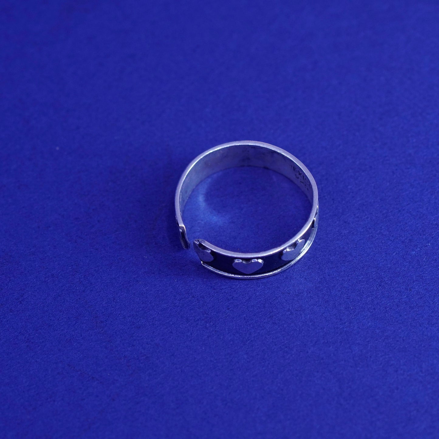 Size 4.5, vintage Mexico sterling silver handmade ring, 925 heart open band