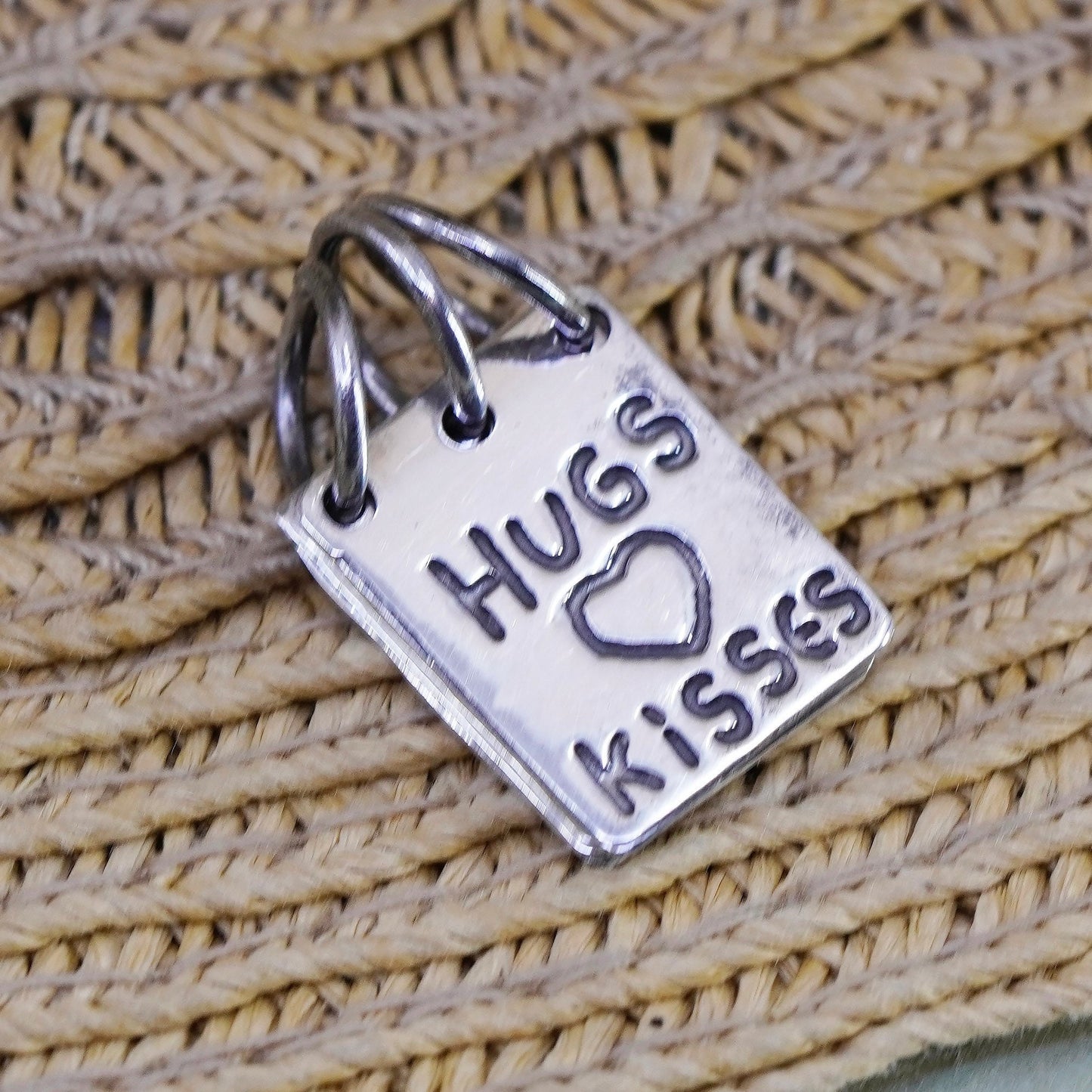 Vintage EFS handmade Sterling silver 925 tag pendant embossed hug and kisses