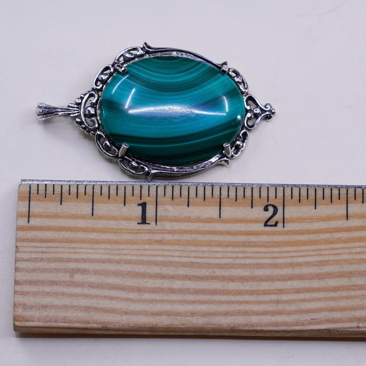 Southwestern Sterling 925 silver handmade pendant round malachite beads