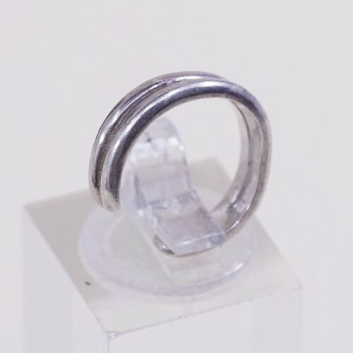 Size 3, Vtg Sterling Silver handmade open end Ring. 925 Ribbed Band