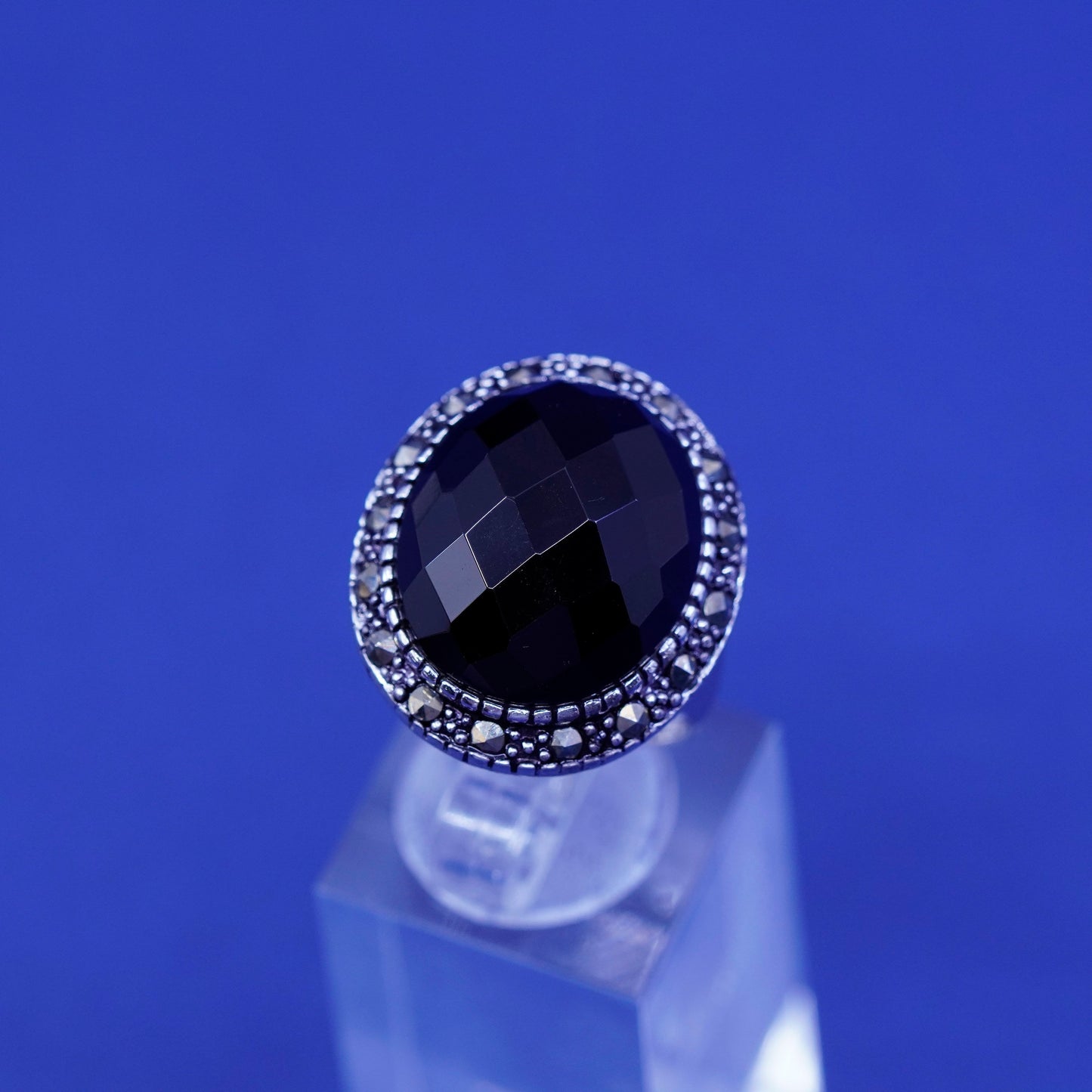 Size 7.5, vtg Sterling 925 silver handmade ring with oval obsidian N marcasite