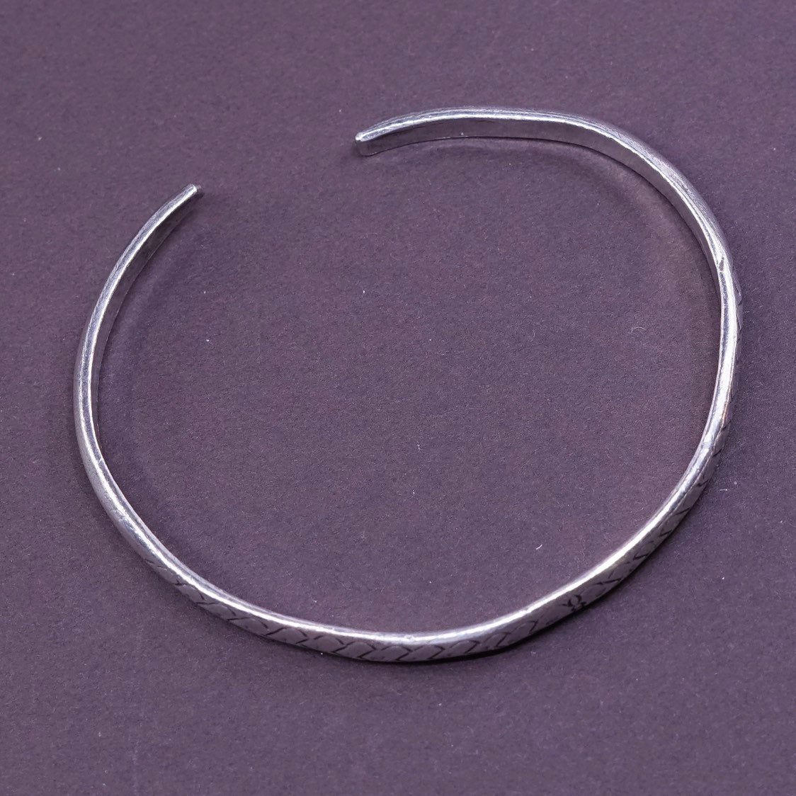7.25”, Vintage southwestern Sterling silver handmade bracelet, solid 925 cuff