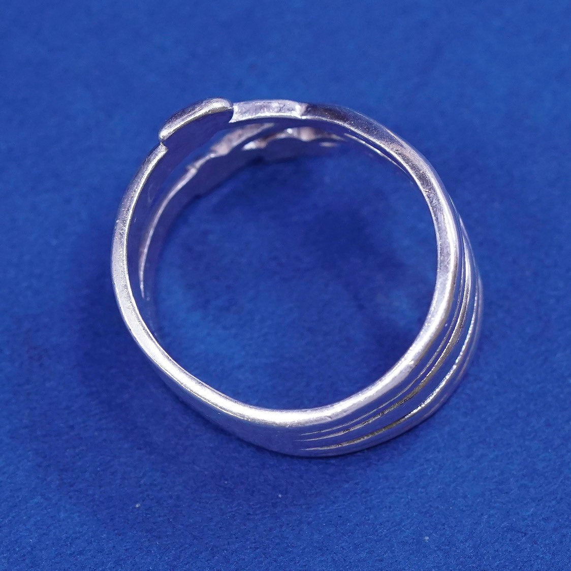 Size 7, vtg Sterling silver handmade ring, 925 leaf band