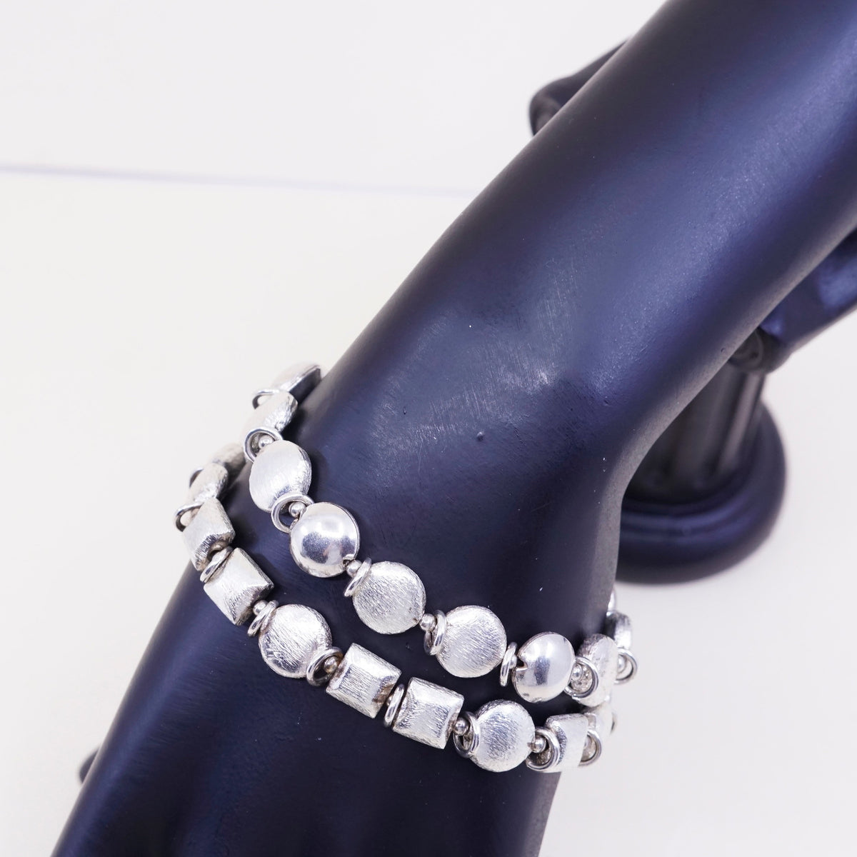 6.75”, Vintage mexico sterling silver double stands bracelet with textured disc