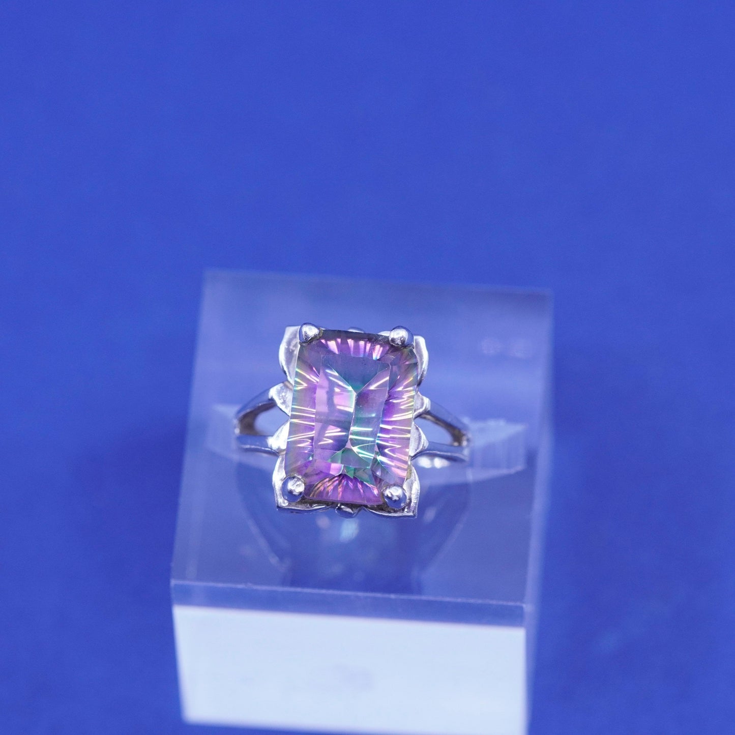 Size 6, vintage sterling 925 silver handmade ring with rainbow topaz