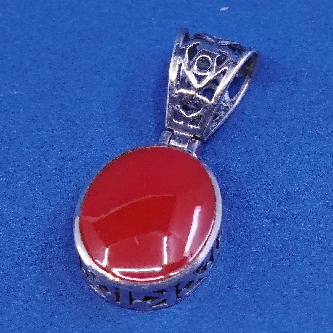 vtg sterling silver handmade pendant, 925 filigree w/ oval red onyx