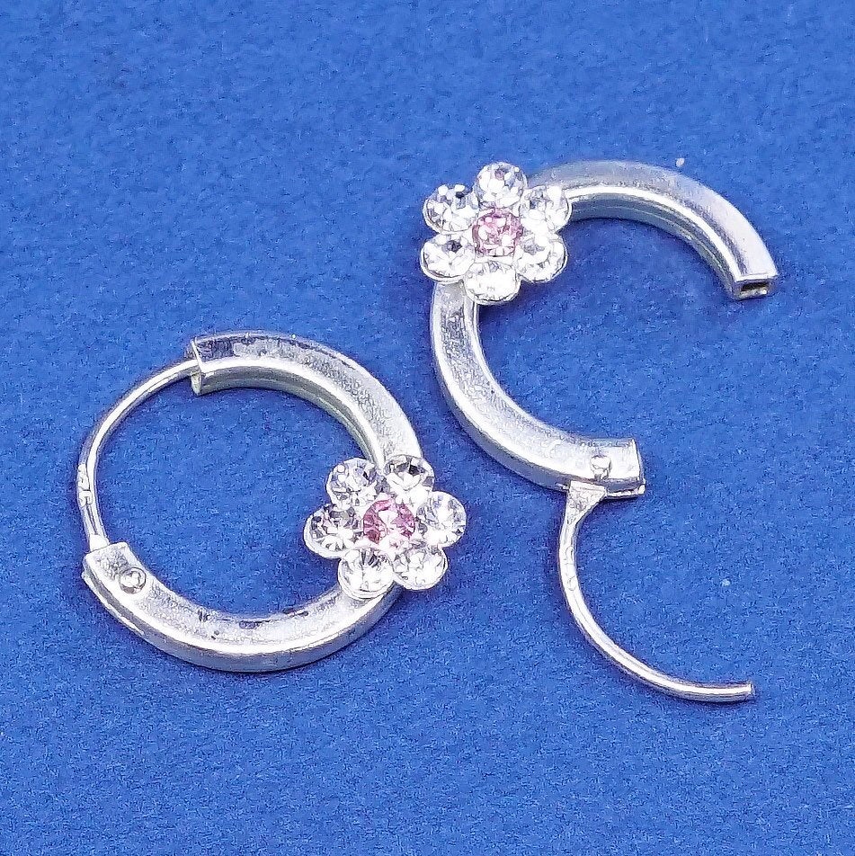0.5”, vtg Sterling silver earrings, 925 hoops, huggie w/ CZ flower