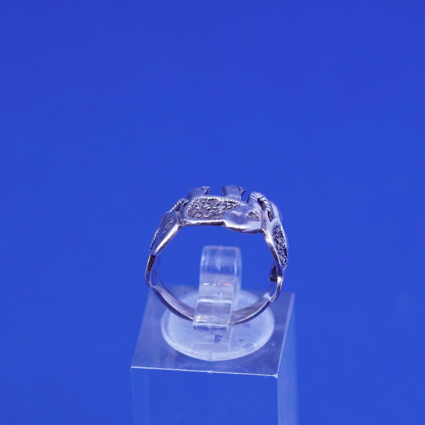 Size 4.25, vtg Sterling silver handmade ring, 925 elephant band with marcasite