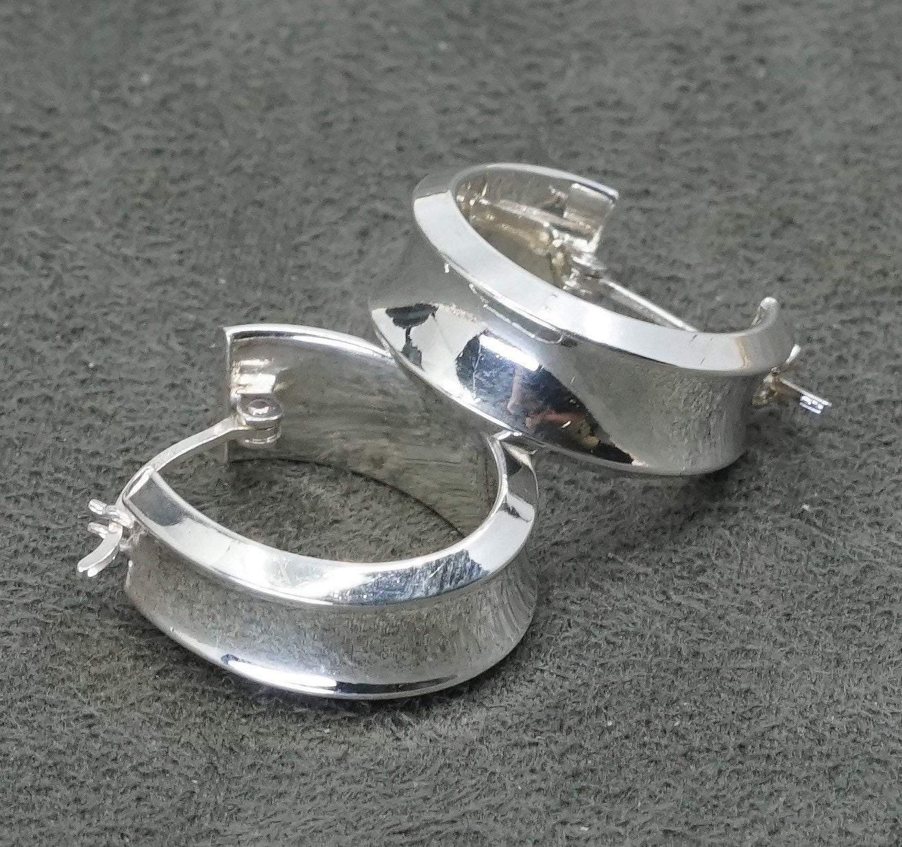 0.75”, Vintage Sterling silver handmade earrings, 925 hoops, huggie