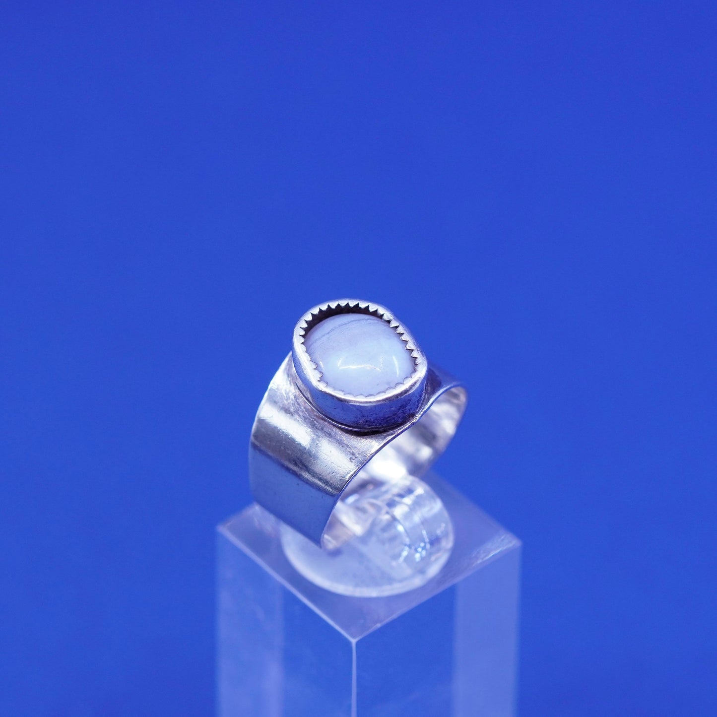Size 7.25, vintage Sterling 925 silver handmade ring with lace agate
