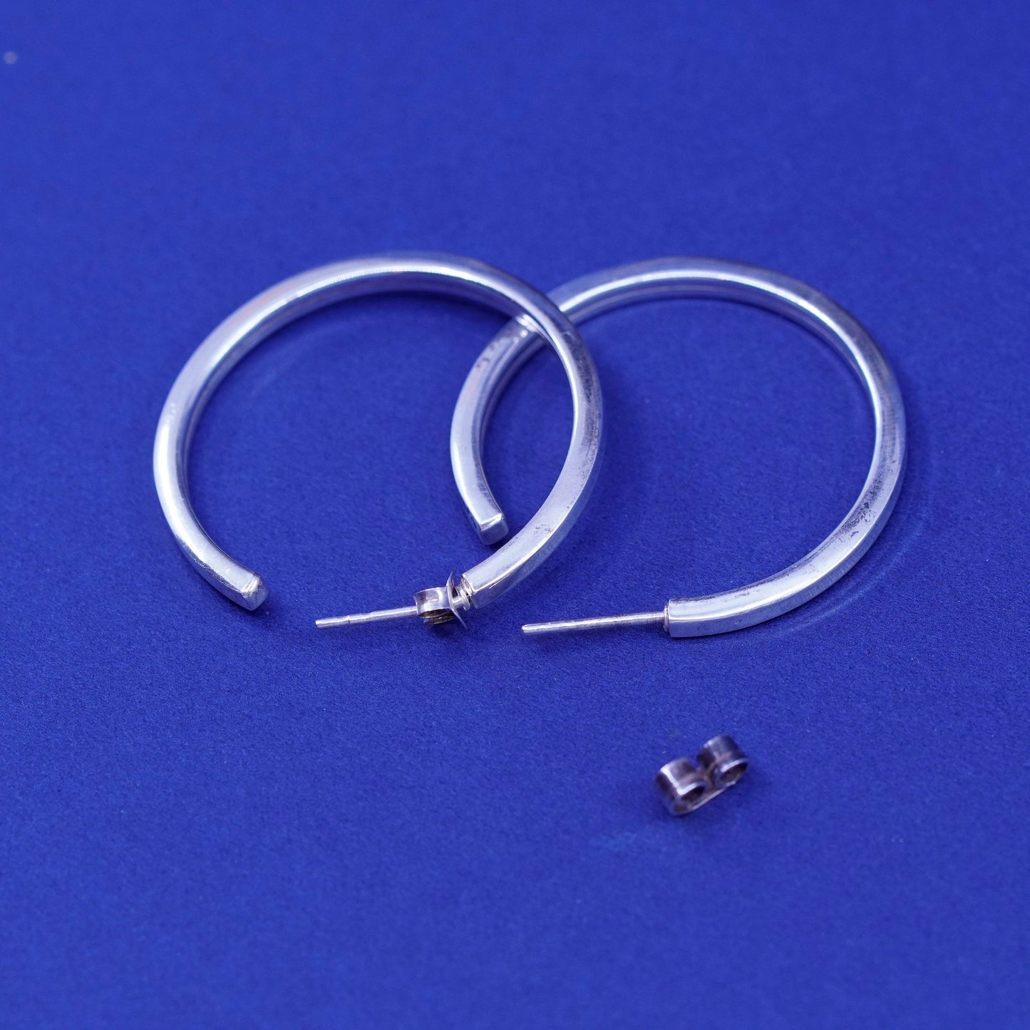 1.25”, Vintage Sterling Silver handmade Earrings. 925 cube circle Huggie