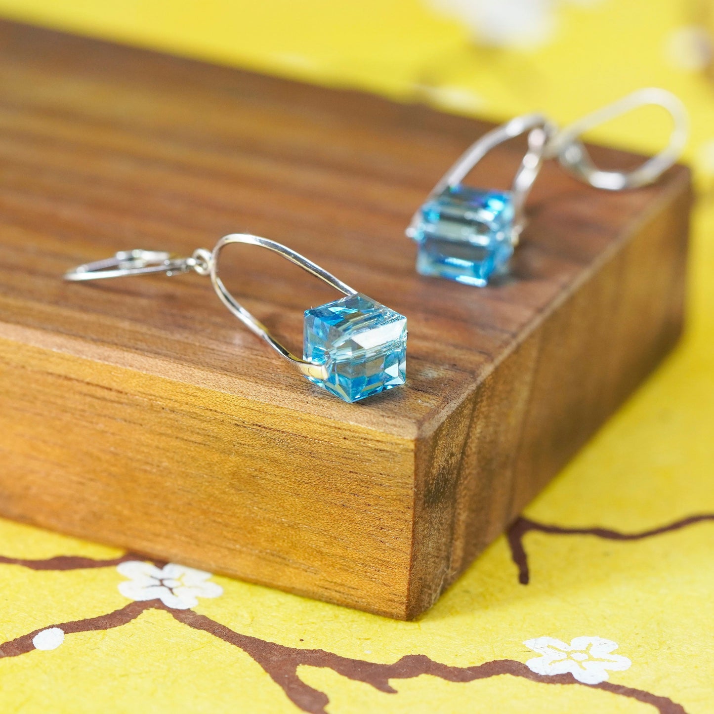 vintage Sterling 925 silver entwined earrings with blue cube crystal