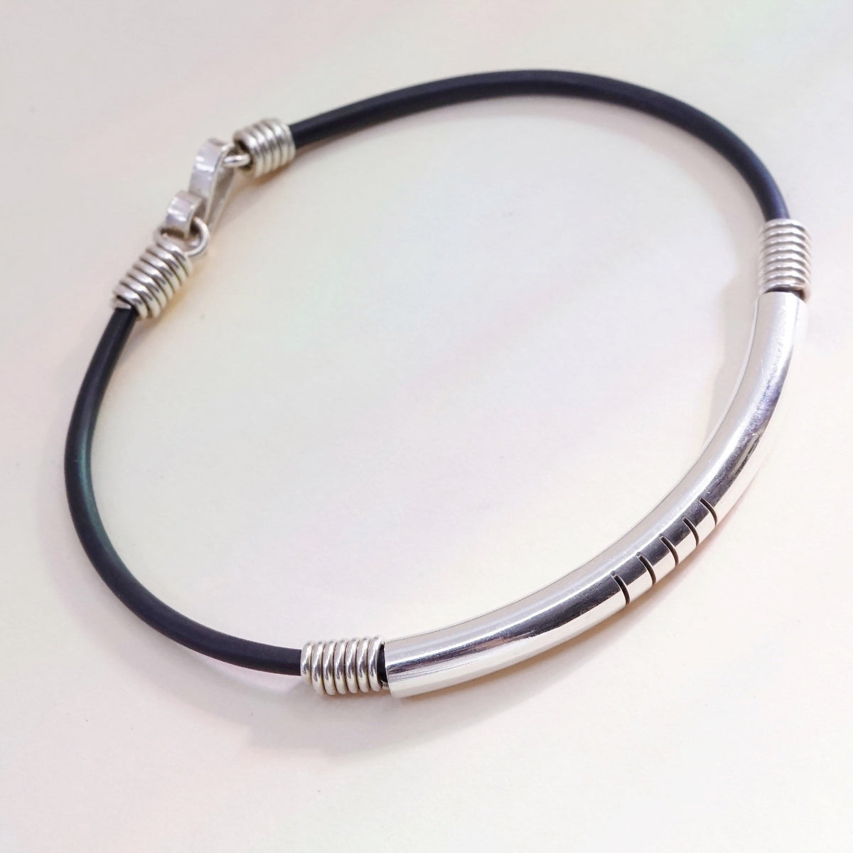 7.5”, Vintage black rubber chain with sterling 925 silver bar,