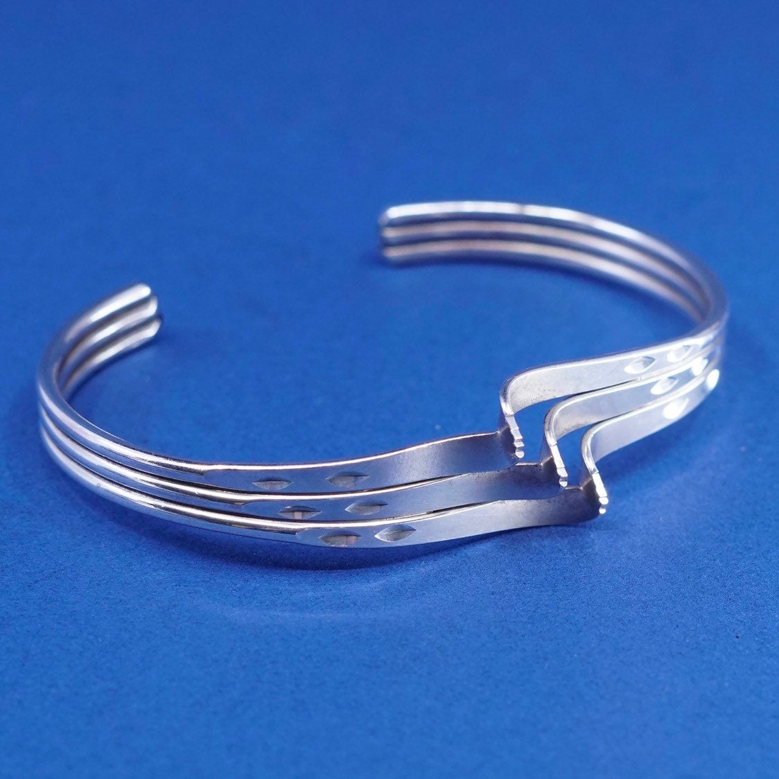 6.25", vtg Sterling silver handmade wired bracelet, 925 twisted cuff