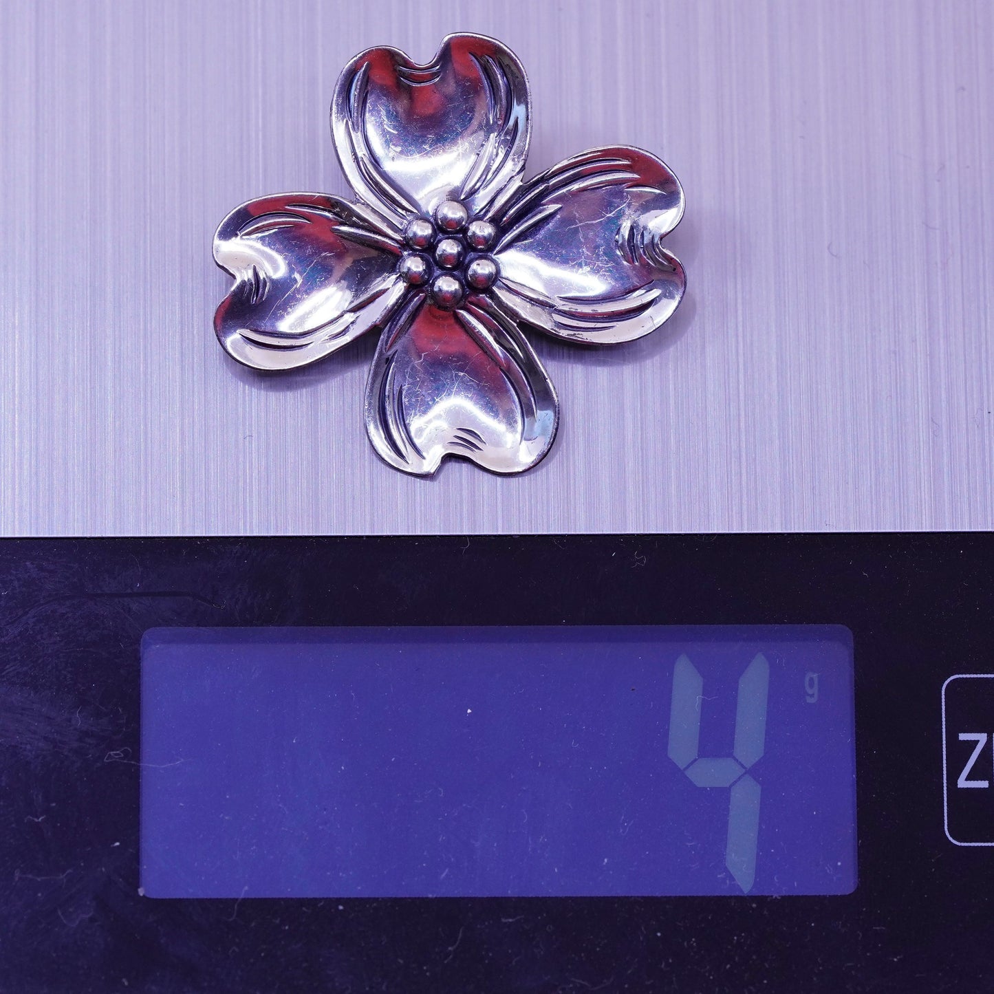 Vintage sterling silver dogwood flower shaped brooch, 925 pin