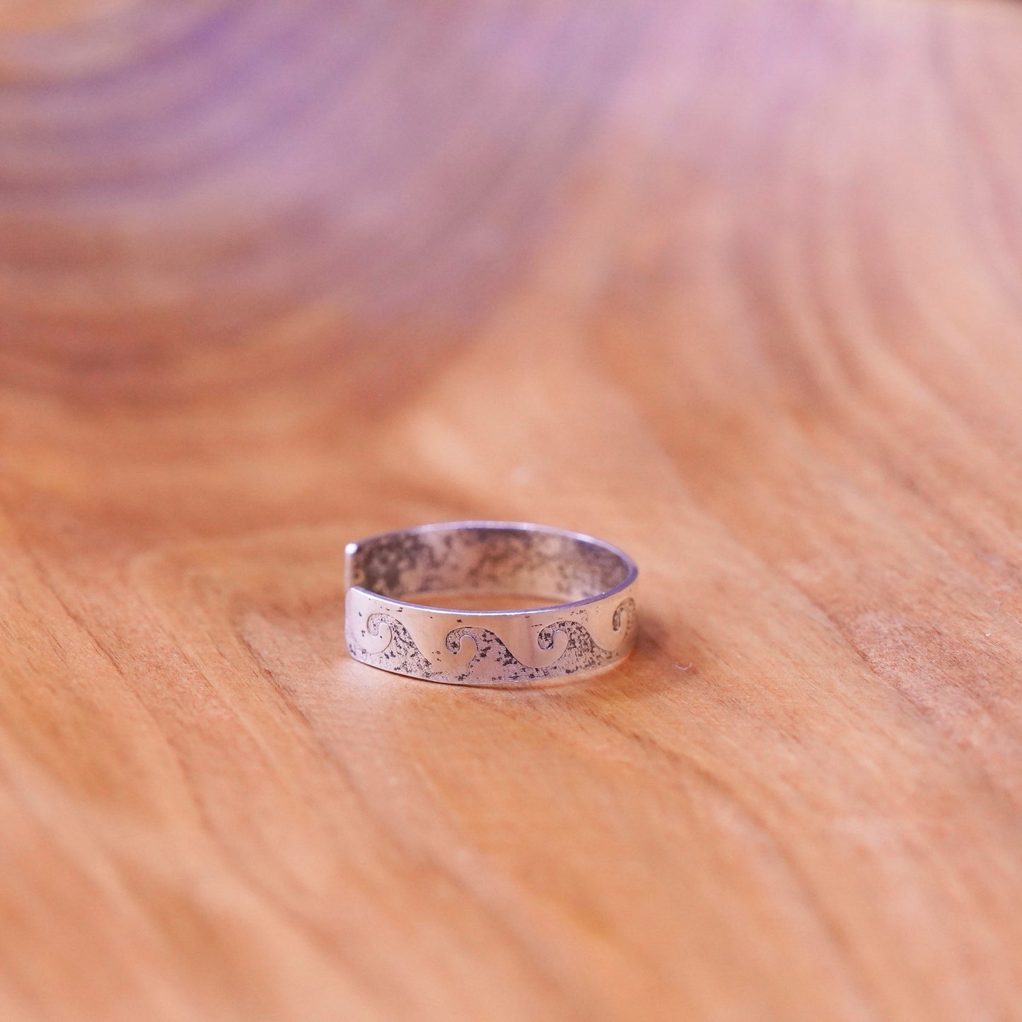 Size 8.5, vintage Sterling silver handmade ring, 925 wavy textured band