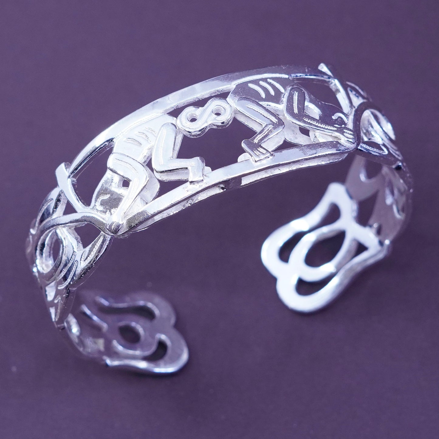 7”, Vintage Mexico Sterling silver handmade bracelet, wide 925 cuff w/ monkeys