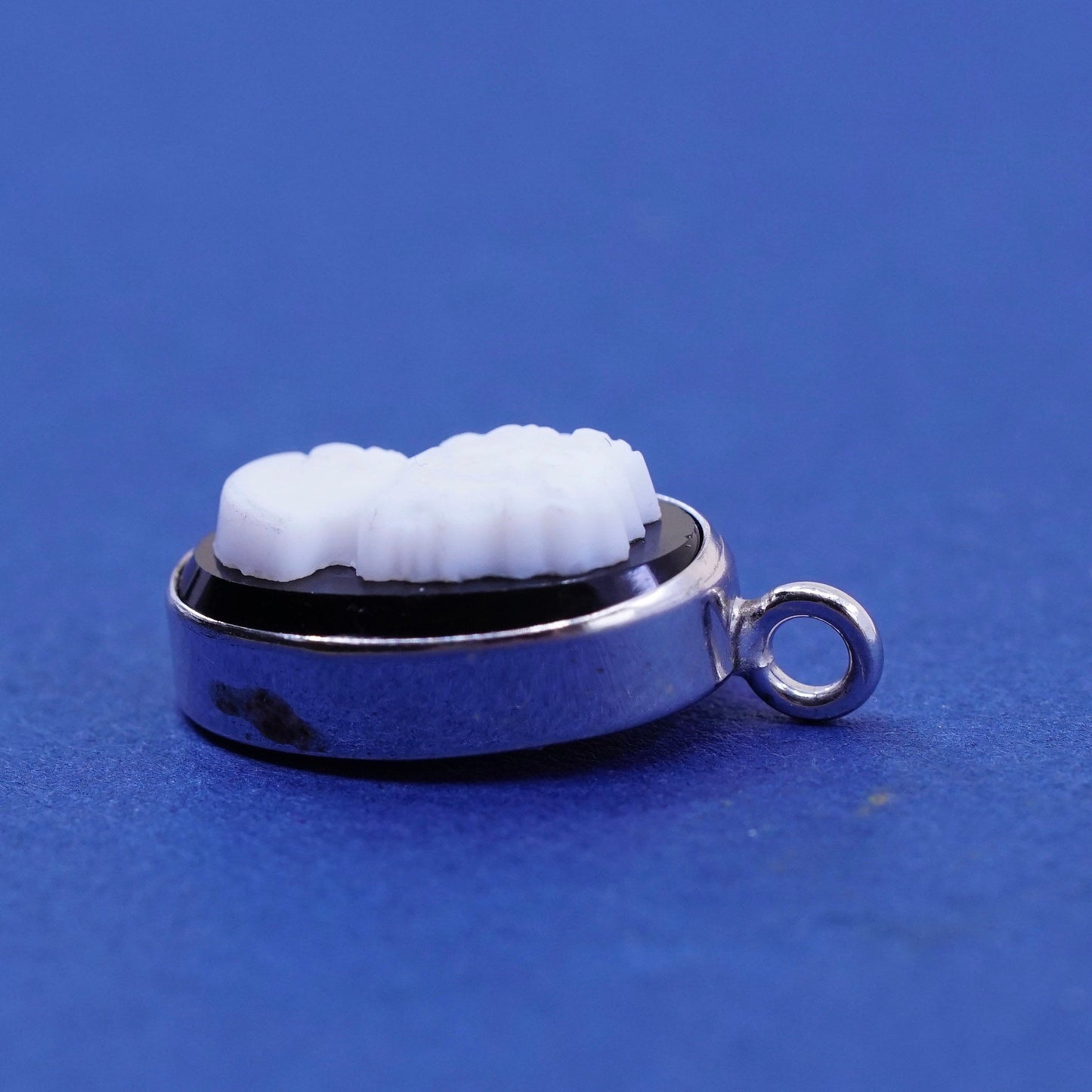Vintage van dell Sterling 925 silver handmade pendant with agate cameo
