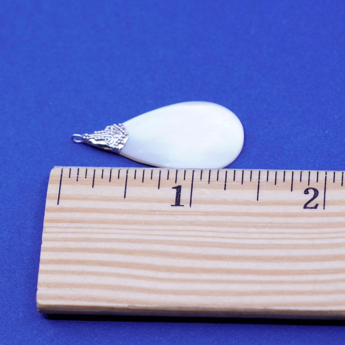 Vintage sterling 925 silver handmade pendant with teardrop mother of pearl