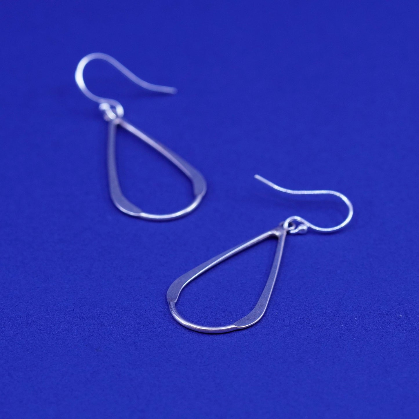 Vintage Sterling silver modern earrings, 925 teardrop Dangles