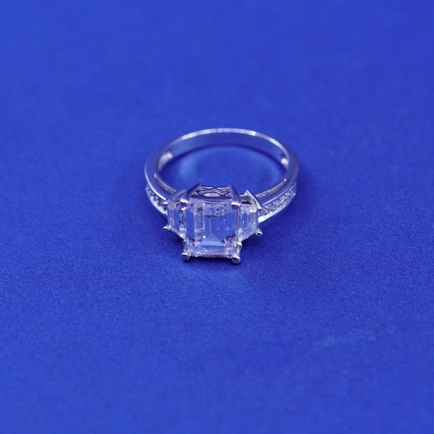 Size 8, vintage Sterling 925 silver engagement anniversary ring cluster Cz