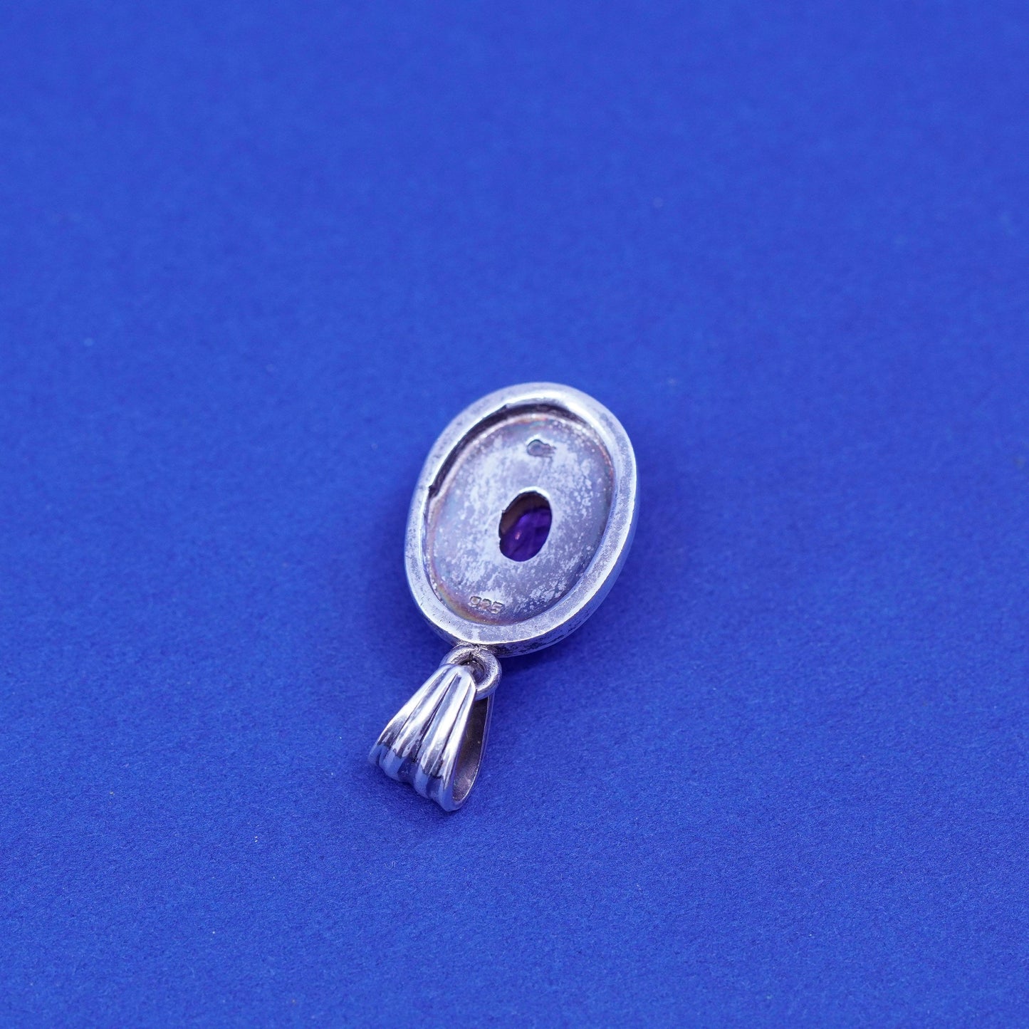 Vintage Sterling 925 silver handmade pendant with oval amethyst