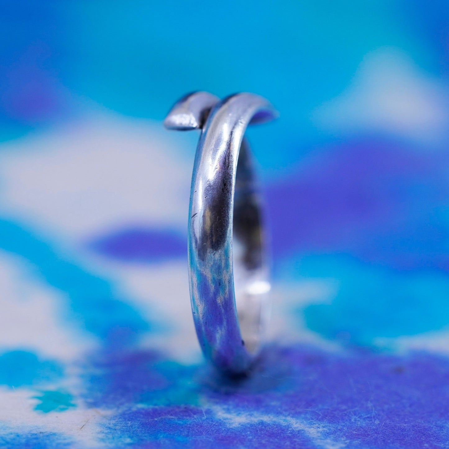 Size 8, vtg Sterling silver handmade wrapped ring, modern 925 statement ring