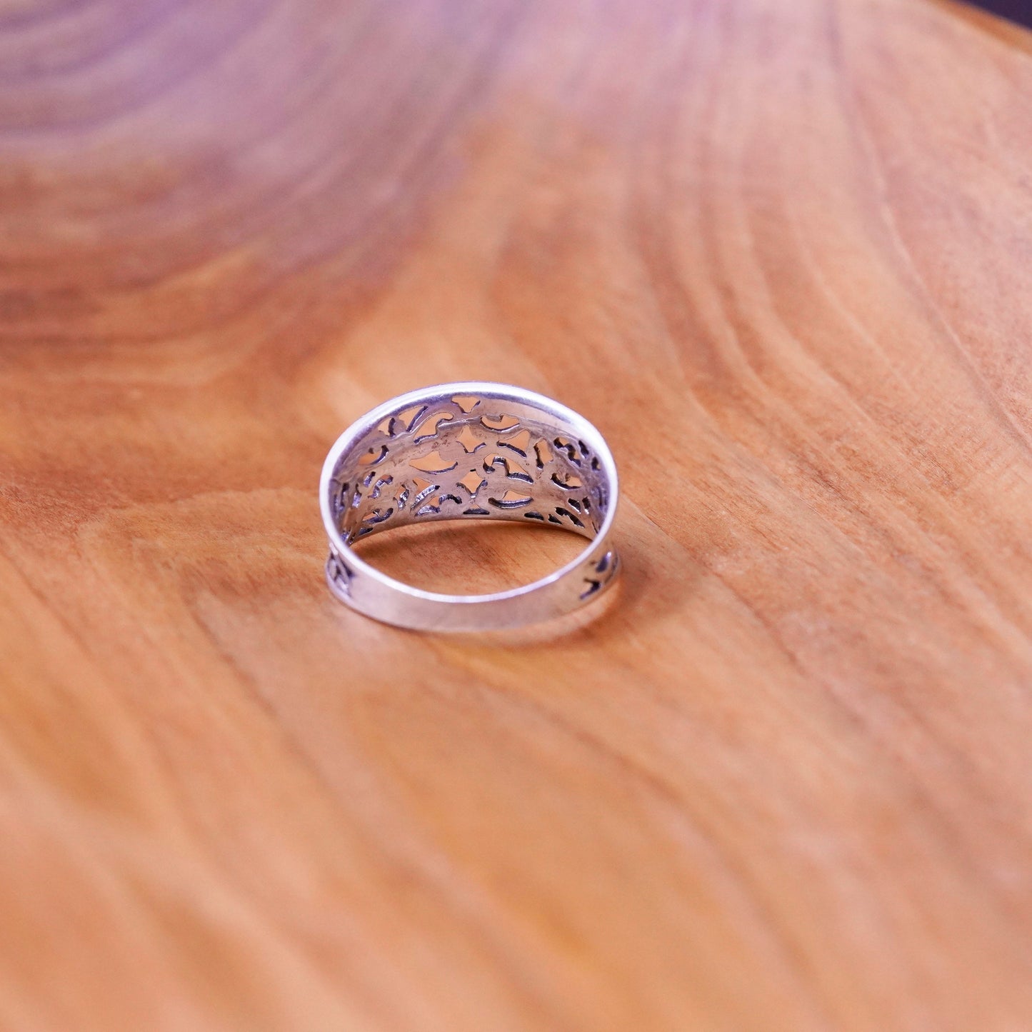Size 8, vintage Sterling 925 silver handmade ring, filigree band