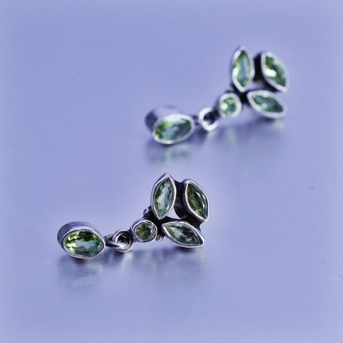 Native American southwestern Sterling 925 silver handmade earrings with peridot