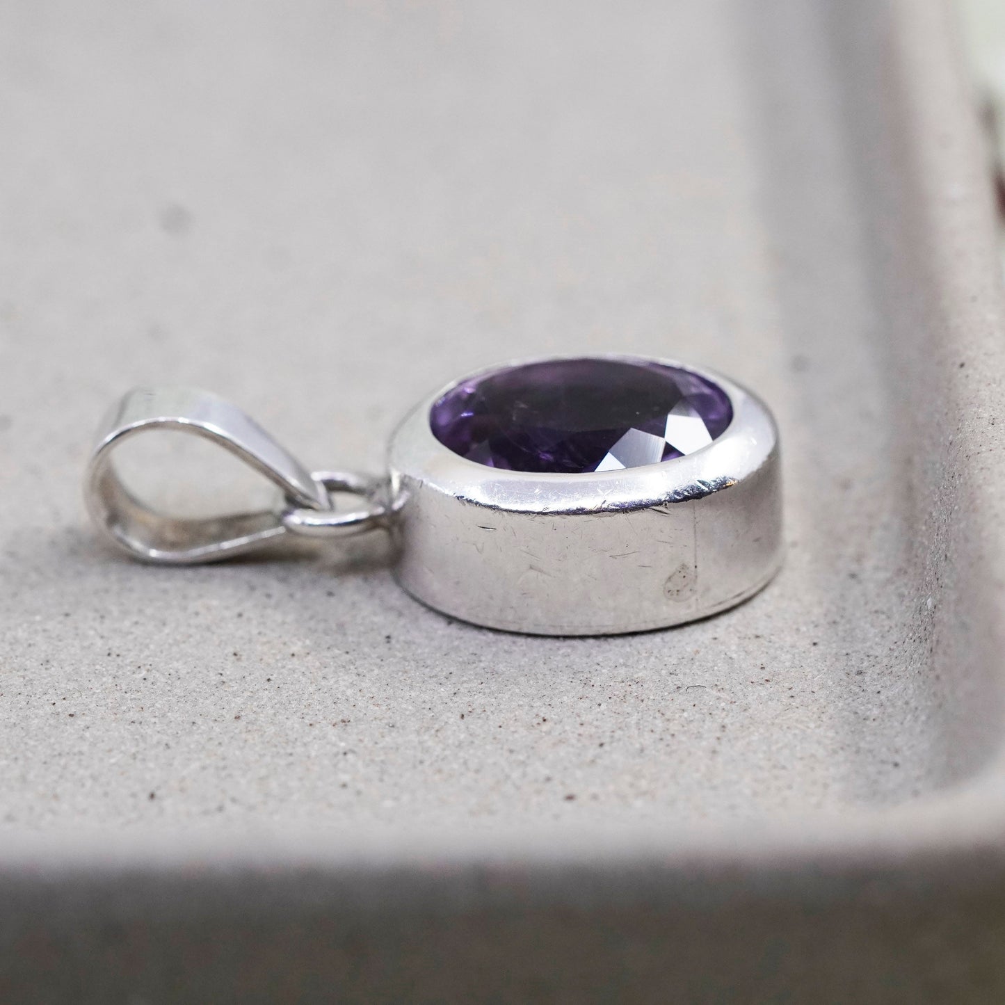 Vintage Sajen Sterling 925 silver handmade pendant with oval amethyst