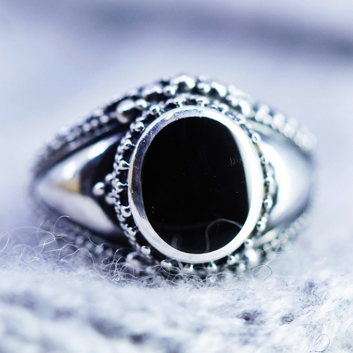Size 7, vintage bali Sterling 925 silver handmade ring with onyx and beads